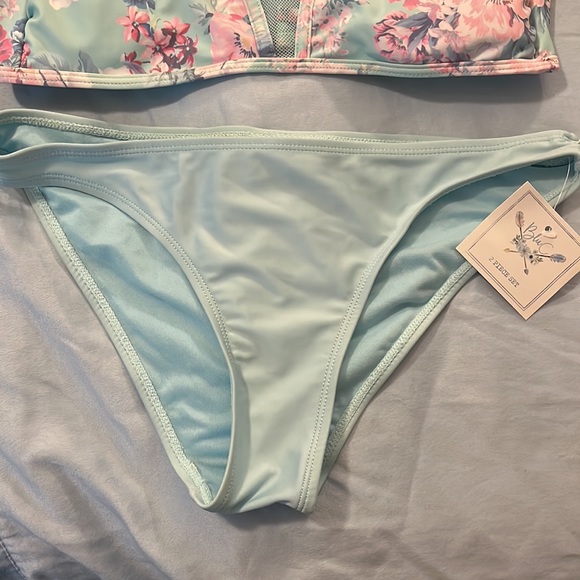 BLU C two piece halter bikini. New with tags. Size M - Picture 2 of 5